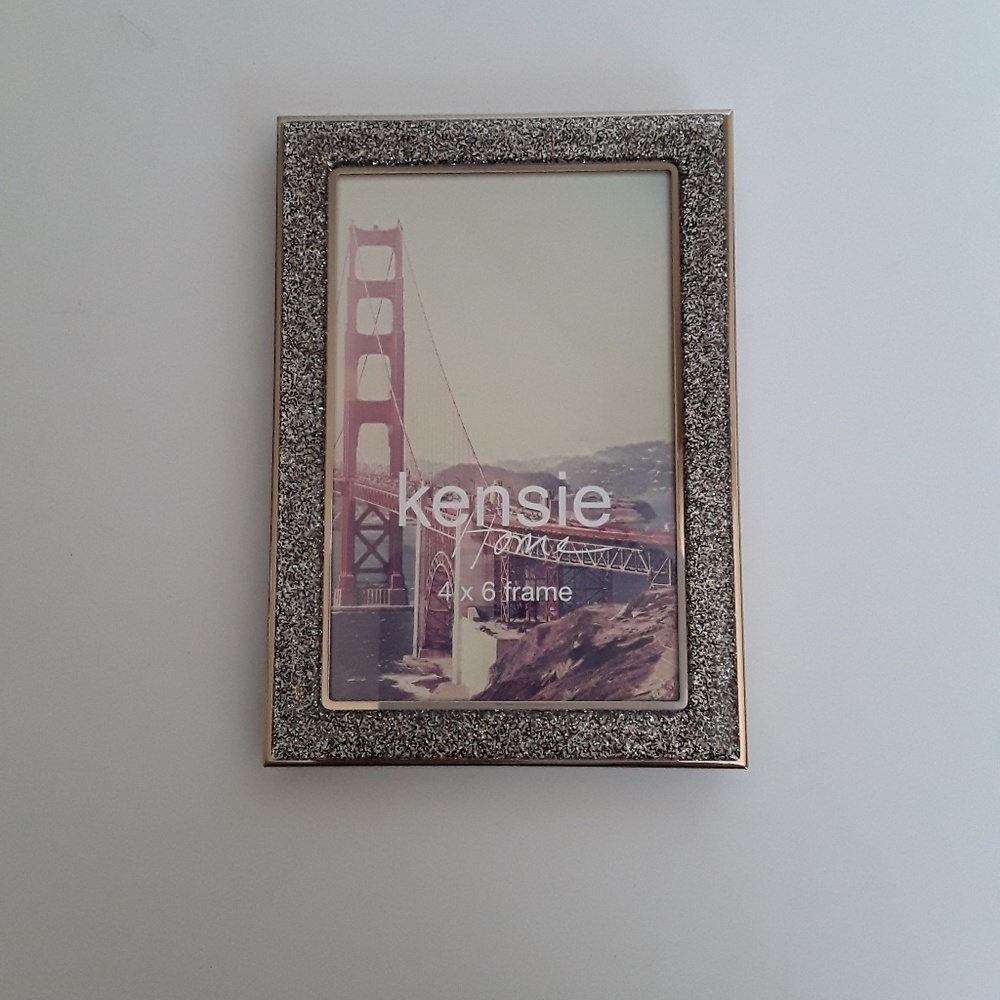 Kensie Home 4 x 6 New Glitter Photo Frame